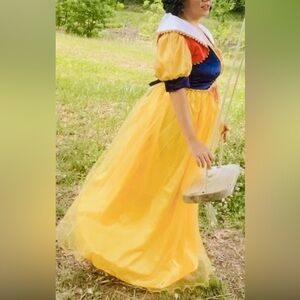 Snow White adult costume!